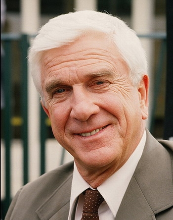 Nam diễn viên hài Leslie Nielsen qua đời ở tuổi 84